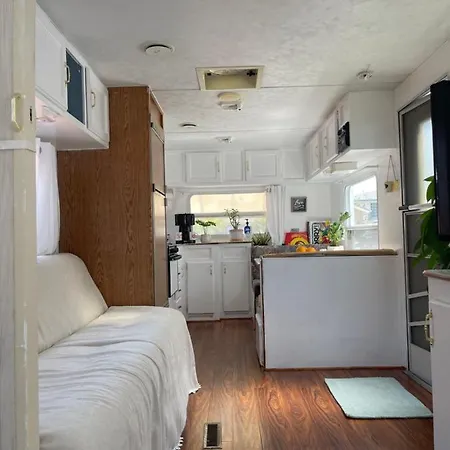 Camper 2beds 1 Bath Family Friendly 10 Mins Disneyland