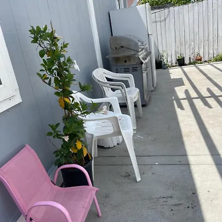 Camper 2beds 1 Bath Family Friendly 10 Mins Disneyland Guest house