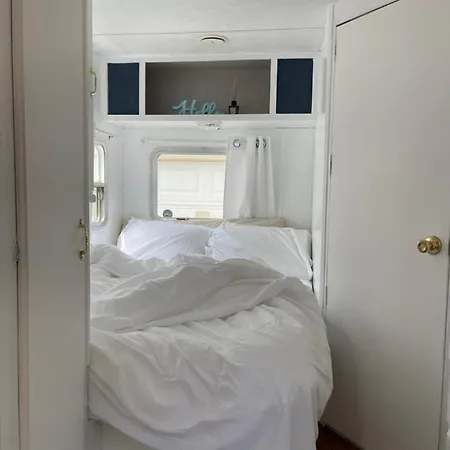 Camper 2beds 1 Bath Family Friendly 10 Mins Disneyland