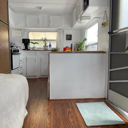 Camper 2beds 1 Bath Family Friendly 10 Mins Disneyland