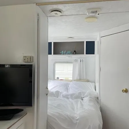 Camper 2beds 1 Bath Family Friendly 10 Mins Disneyland