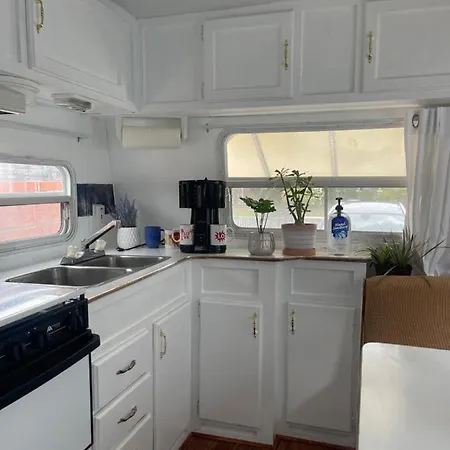 Camper 2beds 1 Bath Family Friendly 10 Mins Disneyland * Garden Grove